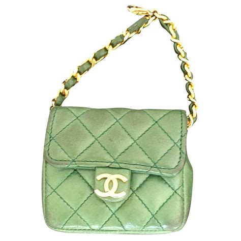 petit sac chanel vert|Chanel boutique.